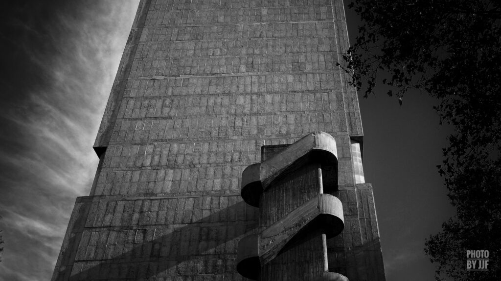 Cite-radieuse-Le-Corbusier-Marseille_JJ-FLANDE_202114